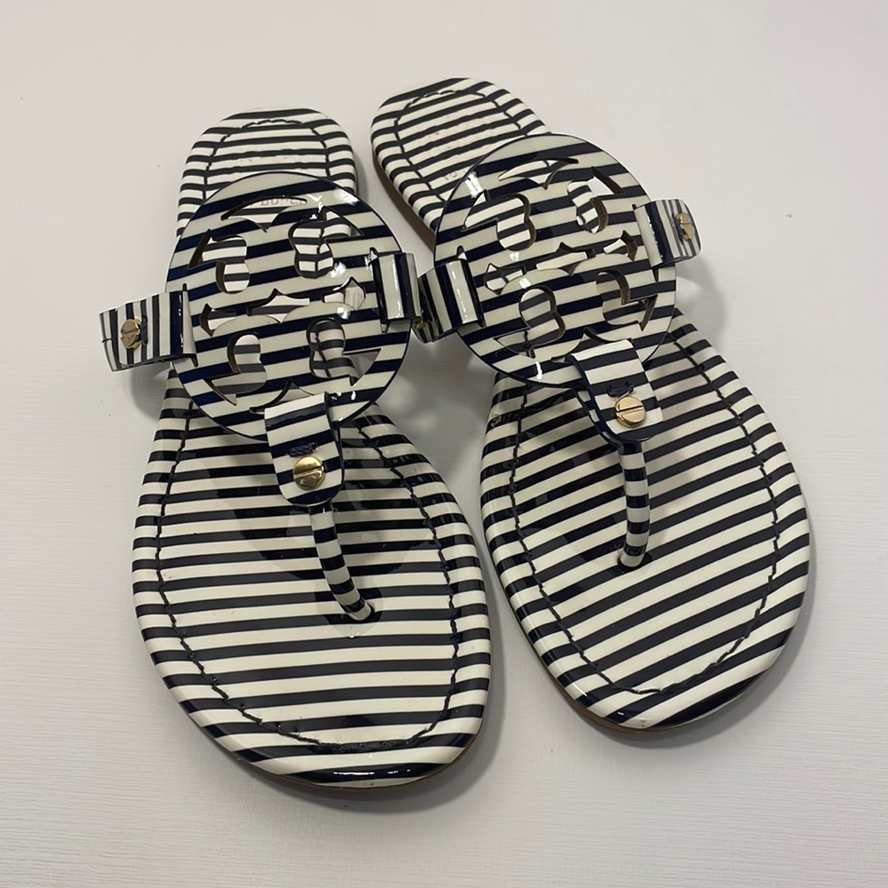 Tory Burch Miller navy and white stripe sandals flip flops size 6.5